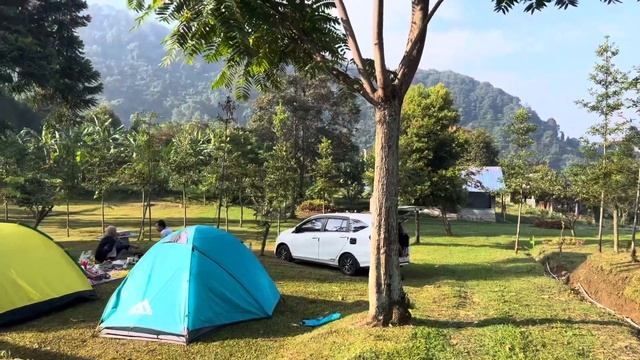 PUNCAK BOGOR punya segudang Camping Keluarga | Terlengkap Megamendung Samara Highland Camp смотреть онлайн