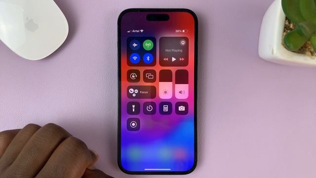 iOS 17: How To Record Screen On iPhone (With Sound) смотреть онлайн
