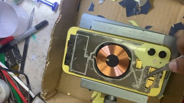 iphone 11 Yellow Broken and Replace Back Glass смотреть онлайн
