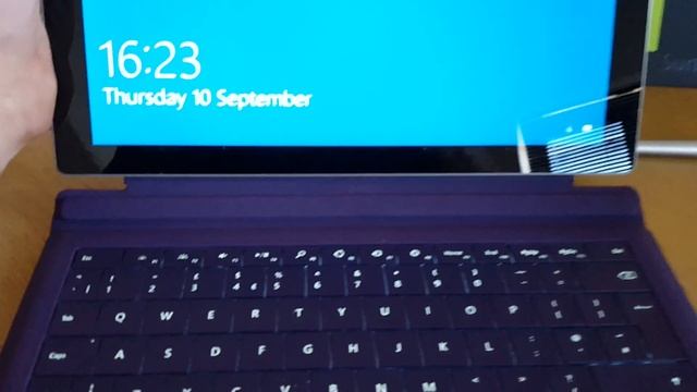 Apple Smart Keyboard demonstration смотреть онлайн