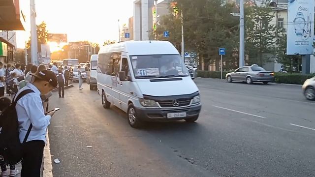 КАЧАН айдоочулар тартипке келет??? Остановка ЦУМ смотреть онлайн