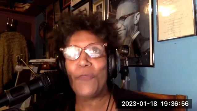 Defying Ageism with Ashton Applewhite смотреть онлайн