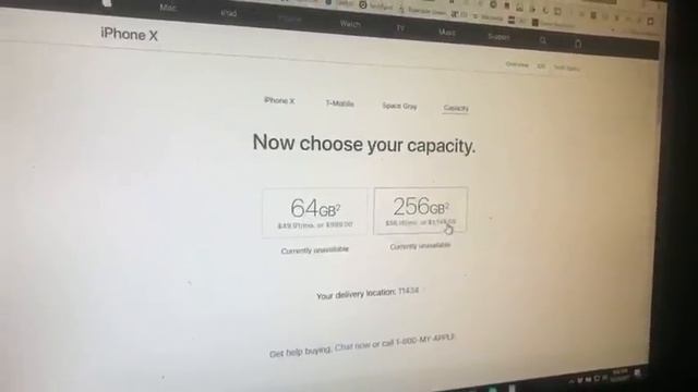 IPHONE X: is Apple intentionally SCREWING UP THEIR PRODUCTS? смотреть онлайн