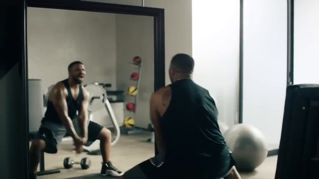 Drake dances to Taylor Swift's Bad Blood (FUNNY) - Apple Music Commercial смотреть онлайн