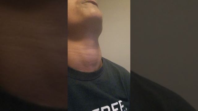Ebony Neck Fetish Gulping смотреть онлайн