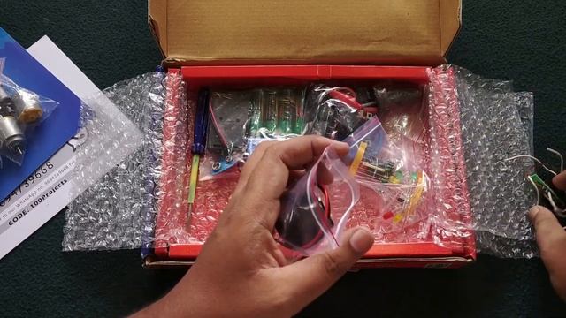 Kit4Curious Super Kit 100 items in a kit – Science & fun innovation Kit under 700, Unboxing смотреть онлайн