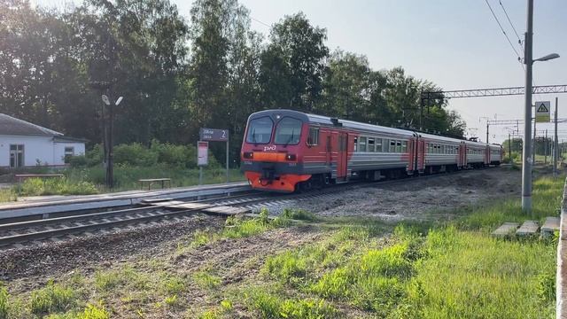 Электропоезд ЭД9М-0181 сообщением Рязань-2 - Ряжск смотреть онлайн