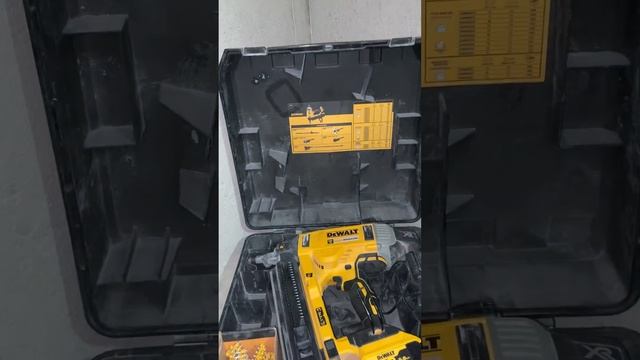 DeWalt монтажный пистолет , инструмент профессионалов . смотреть онлайн