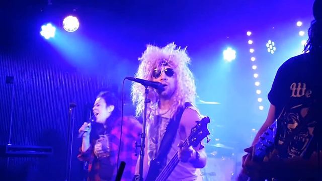 Bad Apples plays Guns N' Roses - Shadow Of Your Love (5.1.2019 Jack The Rooster, Tampere) смотреть онлайн