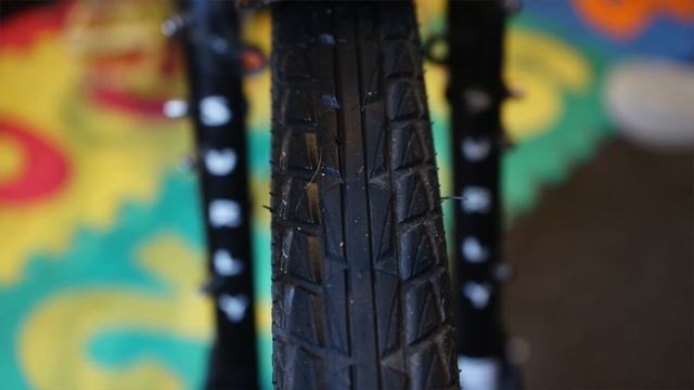 Surly ExtraTerrestrial tyres Vs Schwalbe Dureme смотреть онлайн