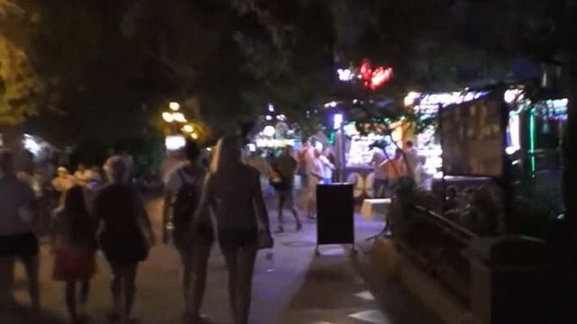 Ялта, роскошная Ялта, взирает..., Стихи Ольга Мельничук, муз. и исп. #СамуилФрумович смотреть онлайн