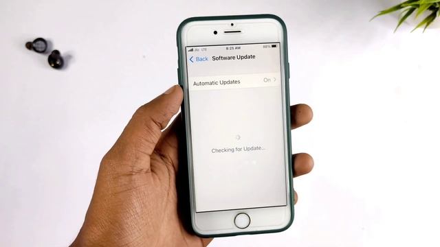 Iphone 6s iOS 15.7.1 New Update In Here | iOS 16 For Iphone 6s? смотреть онлайн