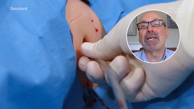 Lifelike Medical Robot Actually Bleeds смотреть онлайн