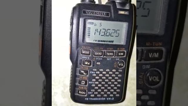 Выход в космос . Yaesu VX-3r смотреть онлайн