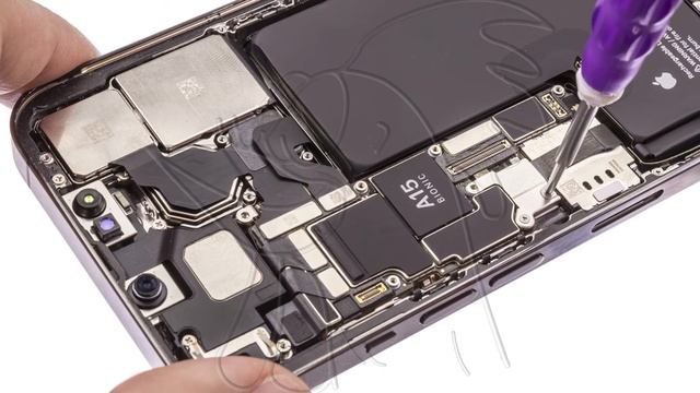 Guía del Apple iPhone 13 Pro: Cambiar auricular смотреть онлайн
