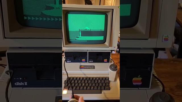Apple 2 Plus | Karateka Gameplay | Old Apple Computer In 1979 - 1982 смотреть онлайн