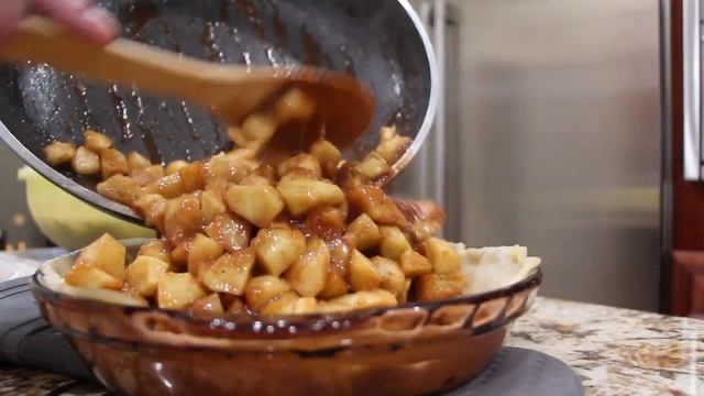 BEST APPLE PIE/ SO SIMPLE AND EASY/COOKED GRANNY SMITH APPLES/EPISODE 886/CHERYLS HOME COOKING смотреть онлайн
