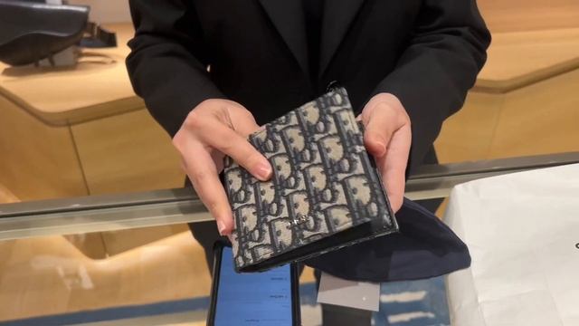 Christian Dior Oblique Jacquard Wallet in black and beige смотреть онлайн