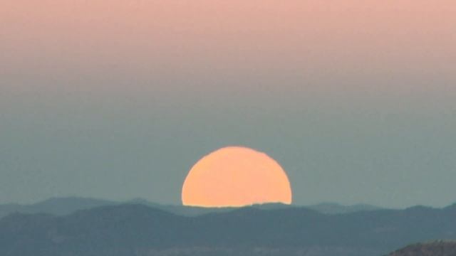 Full Moon Time Lapse- Jemez Mts, NM, July, 2015- iPhone video смотреть онлайн