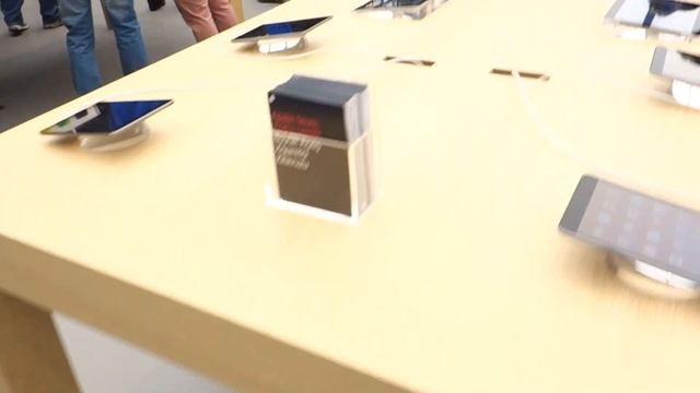Apple Store Zorlu Center Açılış (İstanbul, 5 Nisan 2014) смотреть онлайн
