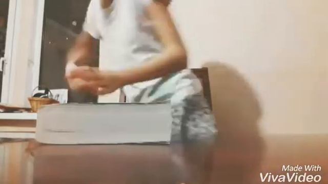 Типы людей, когда они дома одни🏠👦👧👨👩 смотреть онлайн