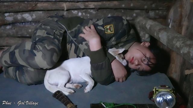 Full video: Wild Deer Hunting Skills, Dig a Large Trap Hole, Catch Wild Boar and Eat Crocodile Meat смотреть онлайн