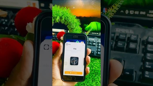 How to put clock on iphone lock screen 2024/iOS 17 смотреть онлайн