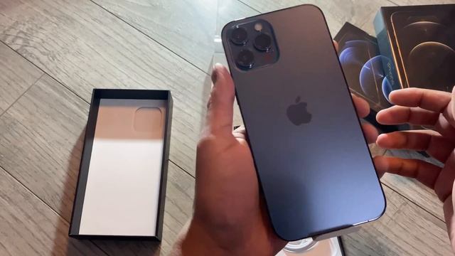 iPhone 12 Pro Max Unboxing (Pacific Blue) смотреть онлайн