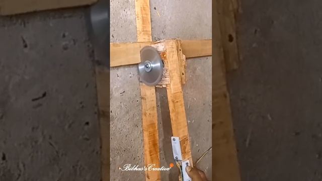 12v motor Homemade Wood Cutting Machine . Please Subscribe 🙏 #Bibhas1 смотреть онлайн