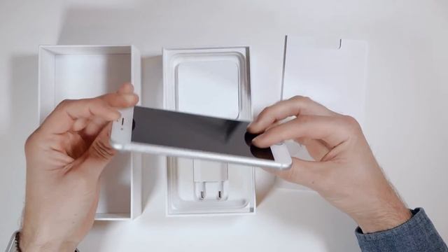 Unboxing iPhone 7 Silver смотреть онлайн