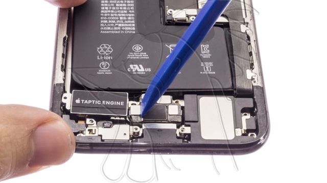 Guía del iPhone 11 Pro: Cambiar placa auxiliar смотреть онлайн