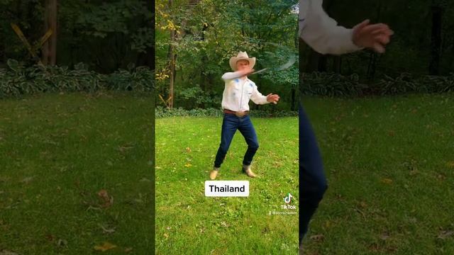 Cracking Four Whips from Asia смотреть онлайн