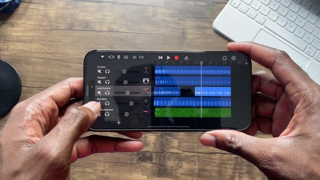iPhone 14 Pro Max Impressions - Music Production?? смотреть онлайн