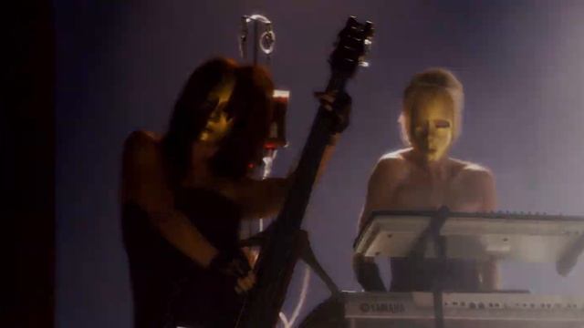 The Apple Tree II Feat. The Glitch Mob смотреть онлайн