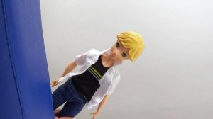 Леди Баг и СуперКот - В Штеффи вселилась акума