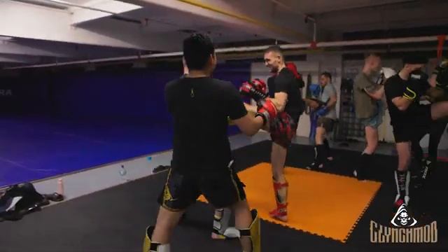 Muay Thai Seminar with WMC World Champion Nampon смотреть онлайн