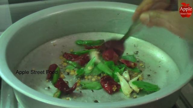 How to make Dry Coconut Chutney || Apple Street Food смотреть онлайн