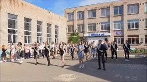 ФЛЕШМОБ ВЫПУСКНИКОВ Последний звонок