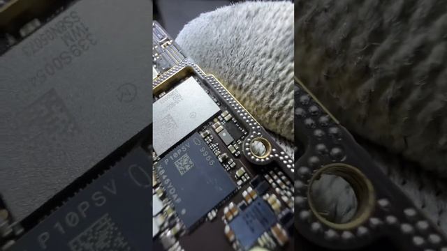 PANIC FULL iPhone X смотреть онлайн
