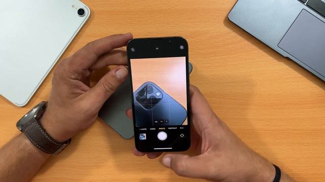 Είναι σίγουρα καλύτερο! Apple iPhone 13 Pro VS iPhone 12 Pro смотреть онлайн