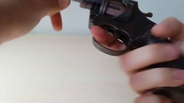 Пистолет на пистонах обзор