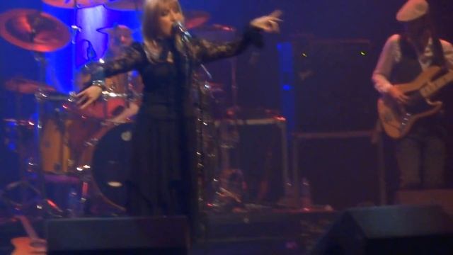 Rumours Of Fleetwood Mac- Rhiannon (Live At Pymouth Pavillions 6/2/12)
