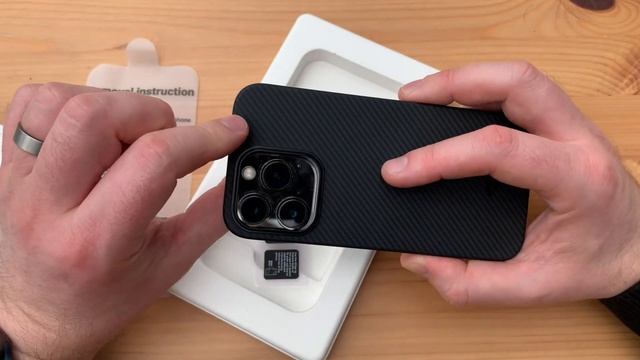 The BEST thin iPhone 14 Pro case? | Pitaka MagEZ 3 Review смотреть онлайн