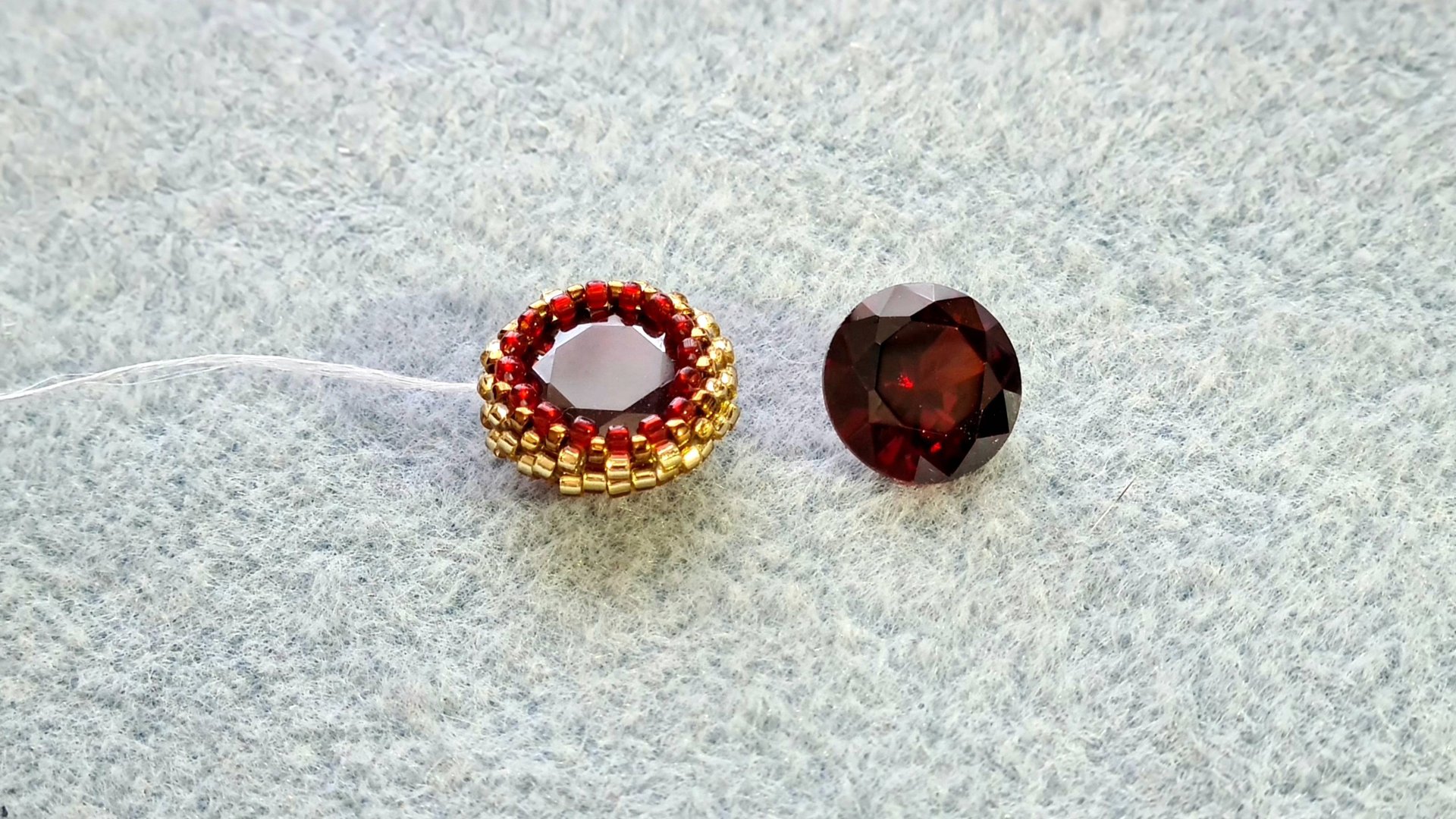 Как оплести кристалл риволи 12 мм. Мастер класс. Советы и секреты. смотреть онлайн