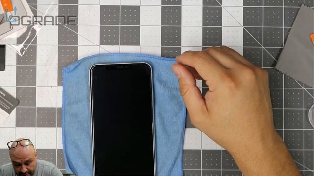 iPhone 11 Pro Max Case and Glass смотреть онлайн