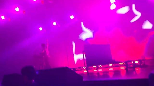 Porter Robinson - Nurture Live (Sydney) смотреть онлайн