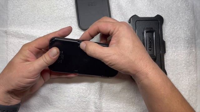 iPhone 12 pro Otterbox Defender смотреть онлайн