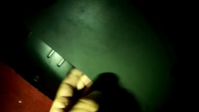 ЗАКРЫЛИ В БАГАЖНИКЕ!!!ОДИН В ТЕМНОТЕ смотреть онлайн