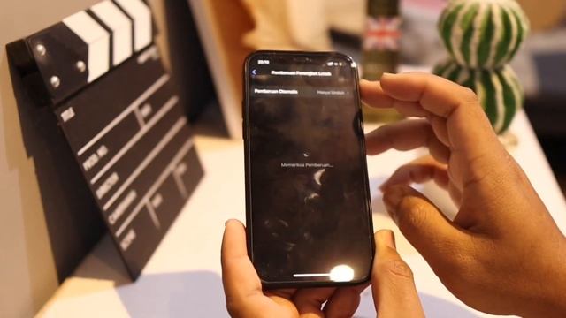 How to Download IOS 15 for All Device (iPhone X / XR / 11 Pro / 12 Pro) смотреть онлайн