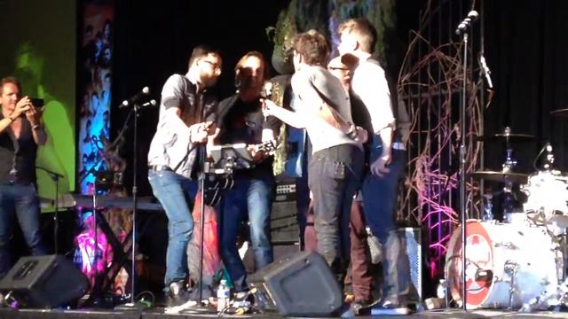 Jensen Ackles, Richard Speight Jr & Louden Swain VegasCon 2015 Cabaret - Seven Bridges Road смотреть онлайн